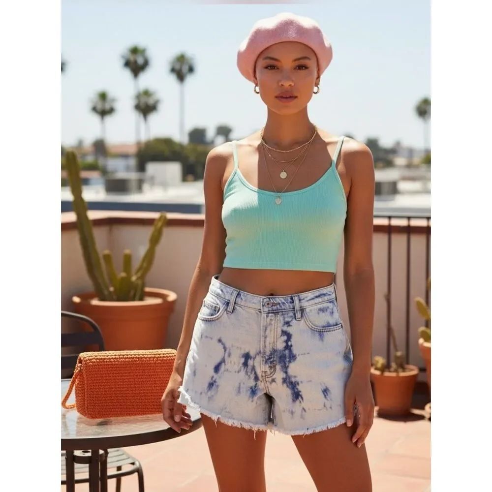 New Without Tag.  Hollister California Blue Shorts Jeans